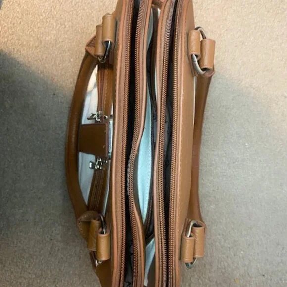 B Amici Amelia White Canvas & Tan Trimming Satchel Shoulder Bag - Picture 10 of 16